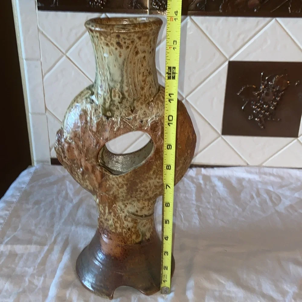Vintage | Ikebana Brutalist Style Pottery Vase - Picture 9 of 10